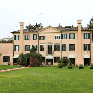 https://villa-la-fenice.hotelslidodijesolo.com